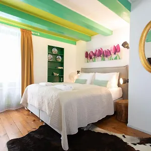 Bed & Breakfast Tulip Of ***