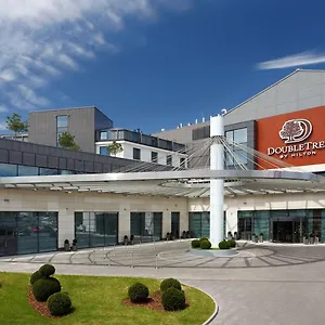 מלון Doubletree By Hilton & Conference Centre